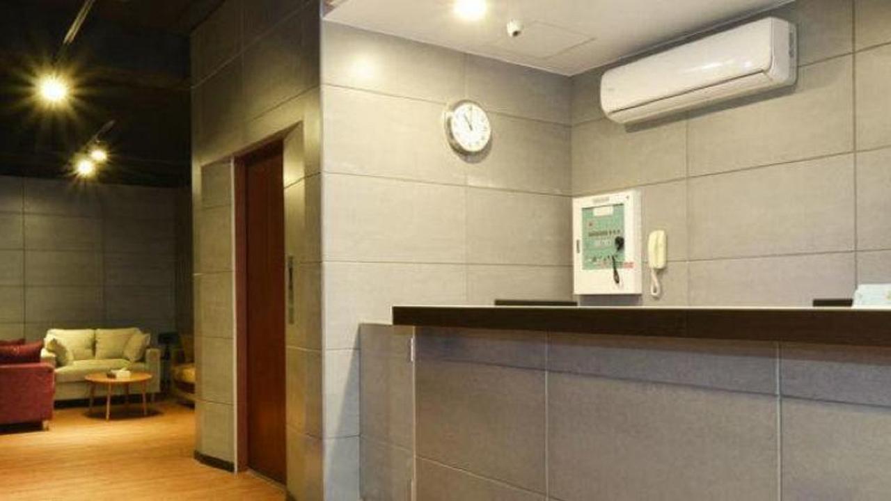 Mini Box Hotel Taipeh Exterior foto
