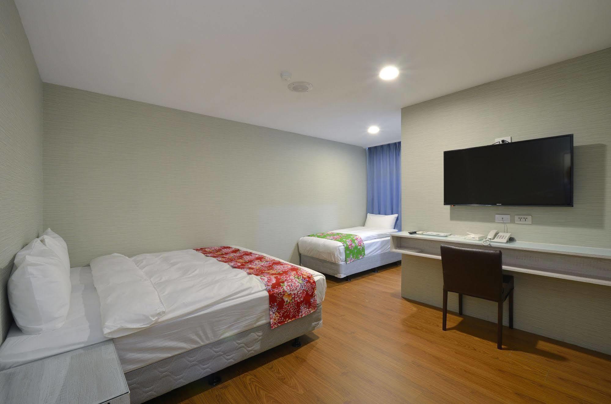 Mini Box Hotel Taipeh Exterior foto