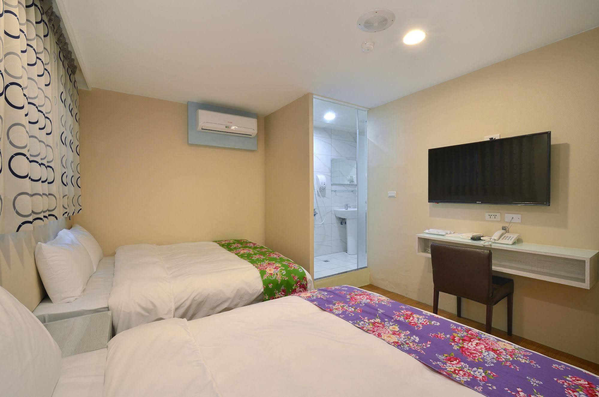 Mini Box Hotel Taipeh Exterior foto