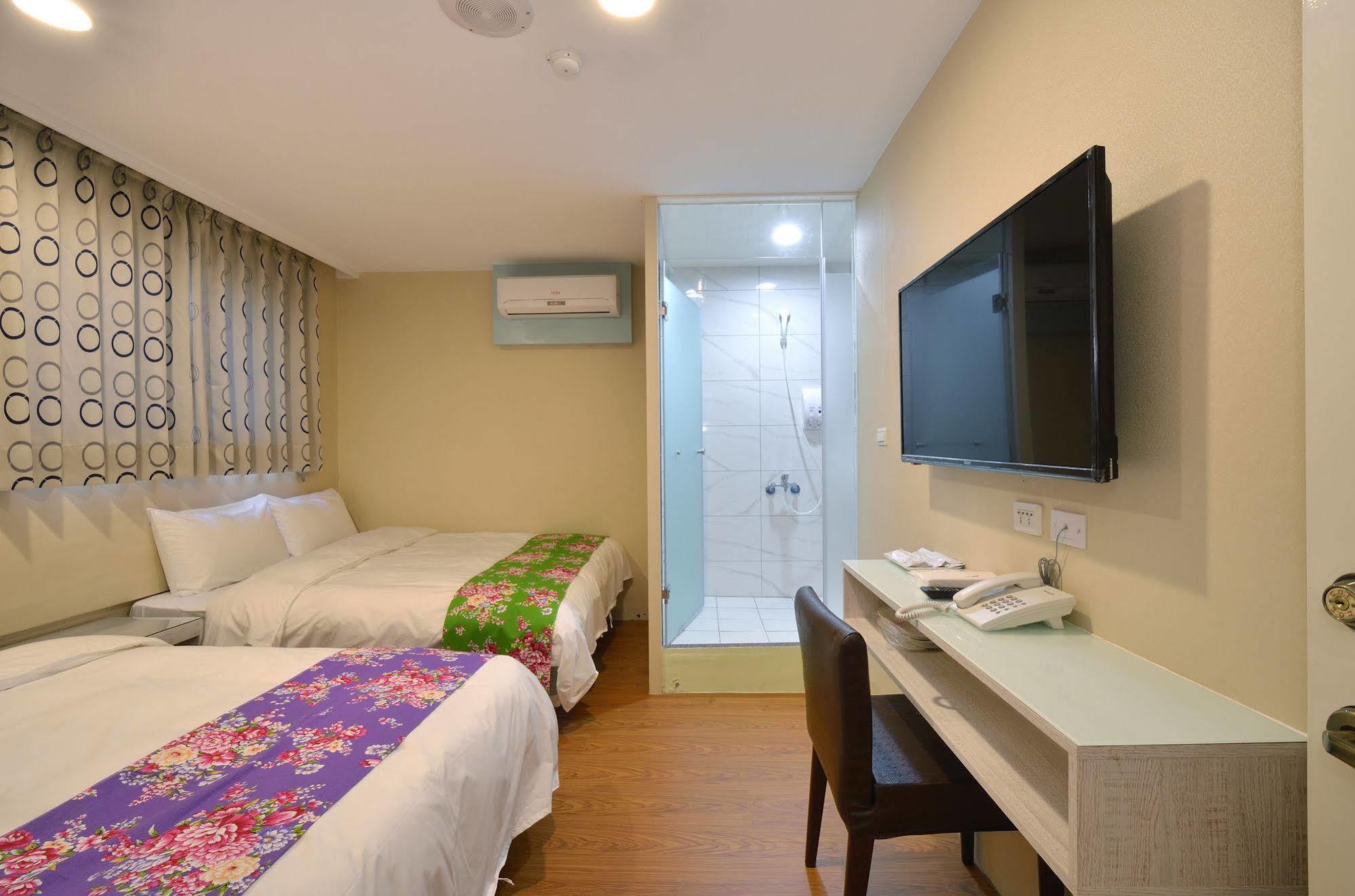 Mini Box Hotel Taipeh Exterior foto